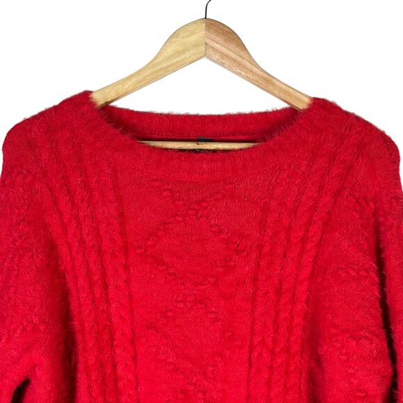 Alya Sweater Womens L Red Fuzzy Cable Knit Cropped Pullover Cozy Holiday Winter - Picture 3 of 7